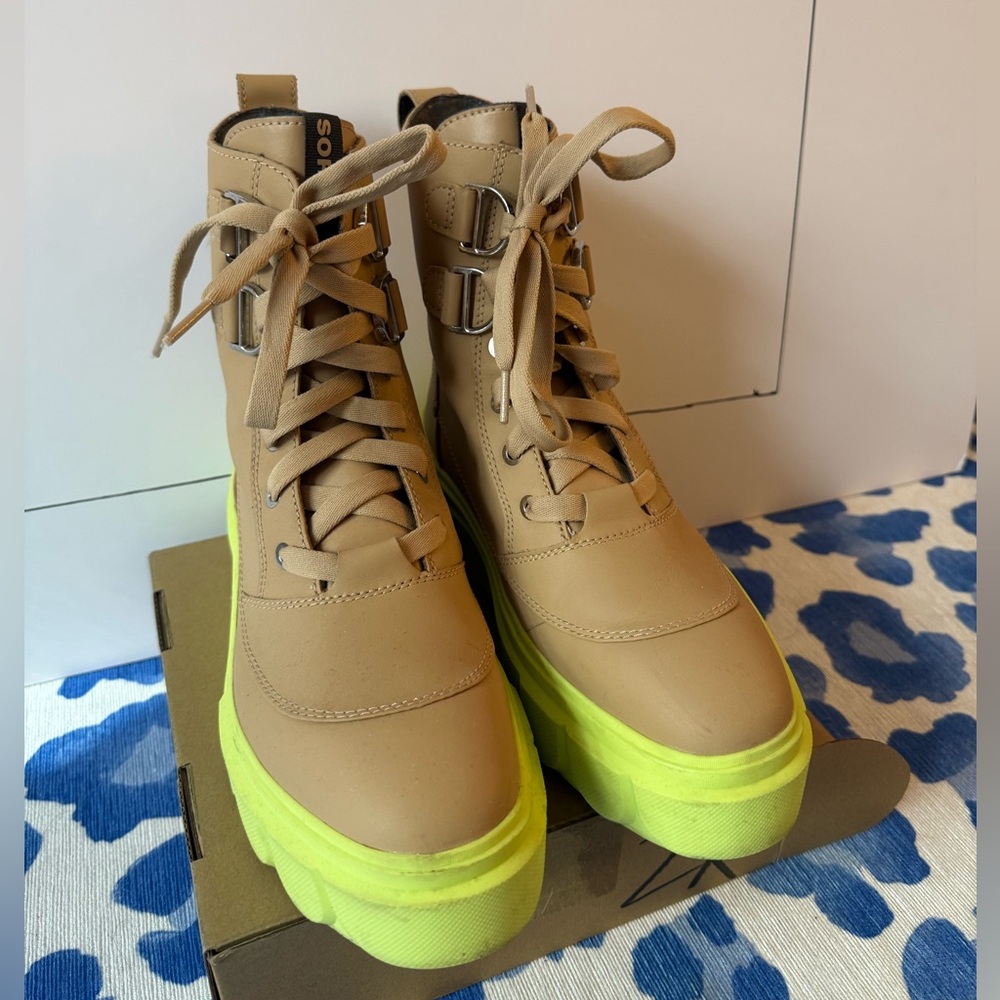 Sorel Waterproof Lace-Up Boots - Picture 5 of 10